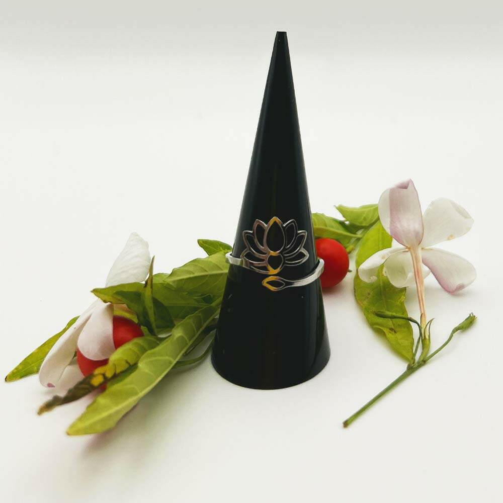 Anillo Lotus - Inaianei