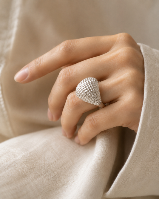 Anillo Isava