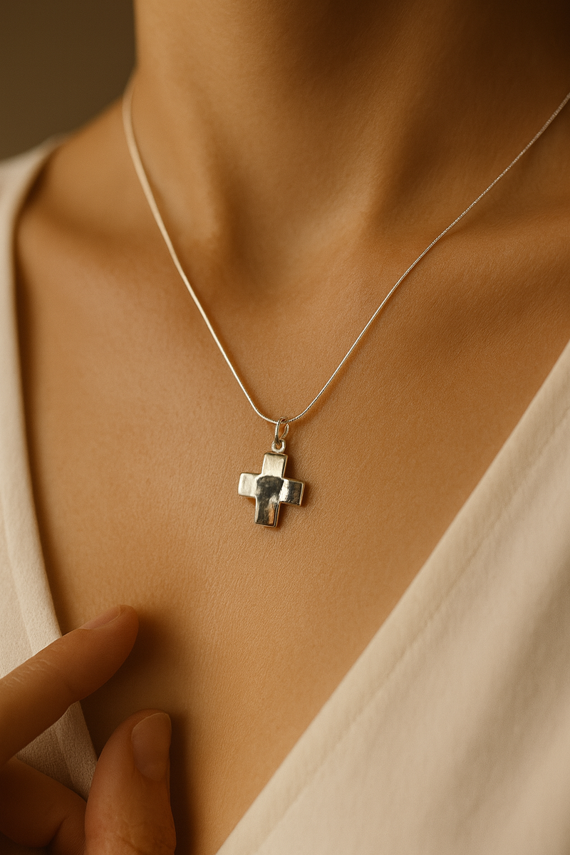 Collar Hina
