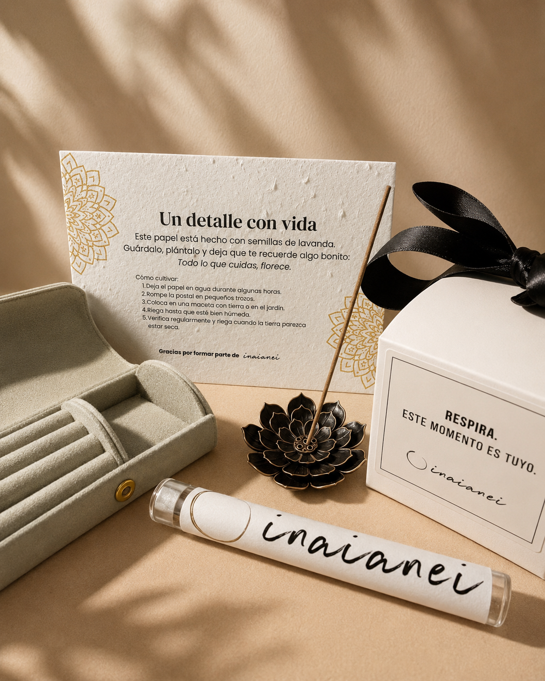 Packaging y joyas de Momentos Inaianei
